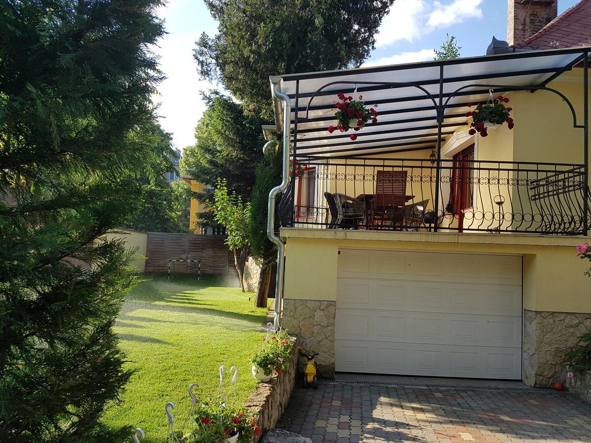 Palma Villa In City Park Budapest - Semi Suteren Ngoại thất bức ảnh