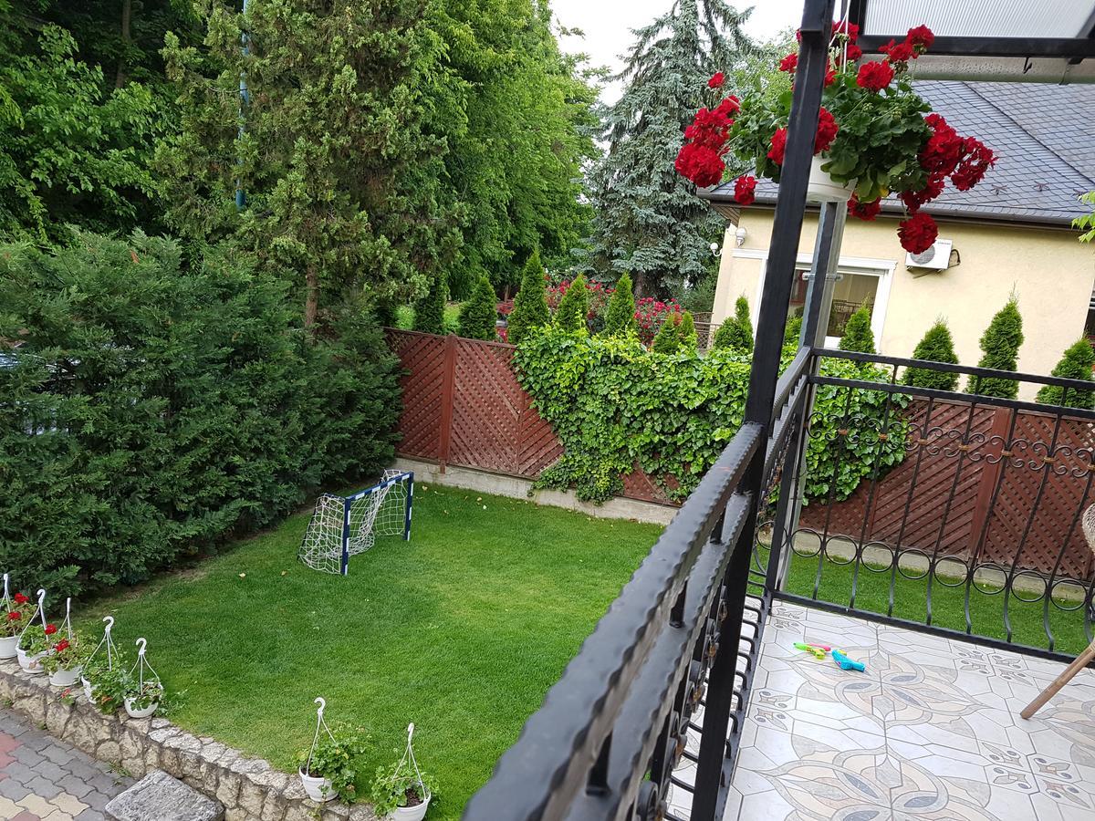 Palma Villa In City Park Budapest - Semi Suteren Ngoại thất bức ảnh