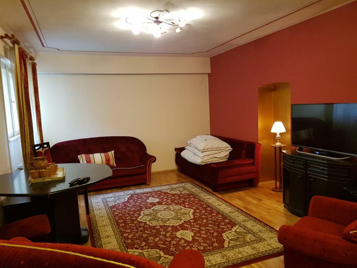 Palma Villa In City Park Budapest - Semi Suteren Ngoại thất bức ảnh